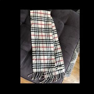Burberry cashmere scarf
